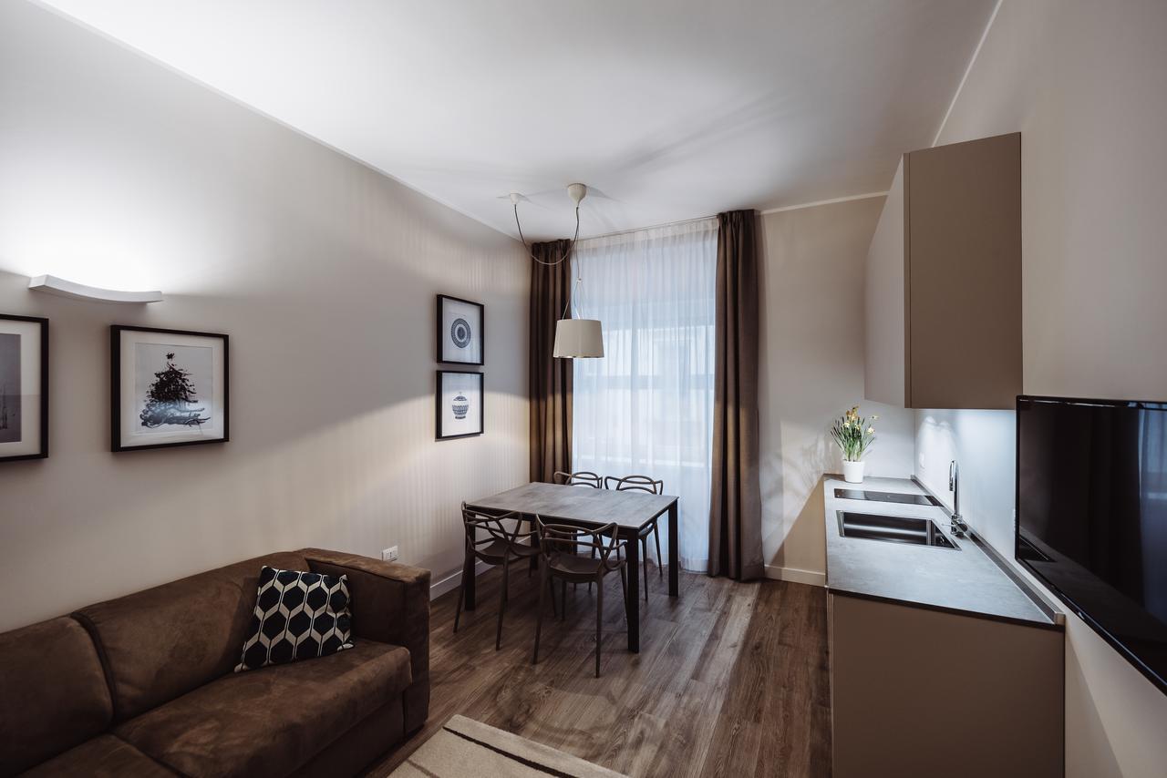 Estella Luxury Suites トリノ エクステリア 写真